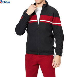 Conjunto Deportivo Personalizado de Alta Calidad para Hombre, con Logotipo Frontal, Diferentes Opciones de Color - Product Image 3