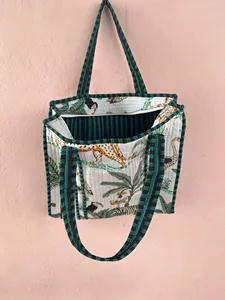 Bolso de mano de algodón acolchado a la moda con estampado de animales de la selva, bolso de compras de gran capacidad para mujer, para todas las estaciones. - Product Image 5