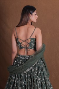 <b>Green</b> Floral Embroidered Lehenga Choli Sequin Zari Dupatta Wedding Party Dress for Women - Product Image 6