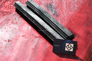 Charbon de bois compressé de qualité supérieure en forme de briquettes, à faible teneur en cendres, pour grillades extérieures de qualité restaurant - Product Image 2