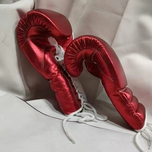 Ensemble de sparring en cuir véritable pour la boxe, comprenant des gants de boxe OEM, un protège-tête et un protège-pénis, et un kit de protection. - Product Image 2