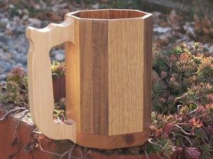Mug en bois artisanal - Design nordique, écologique, finitions naturelles lisses et polies - Product Image 2