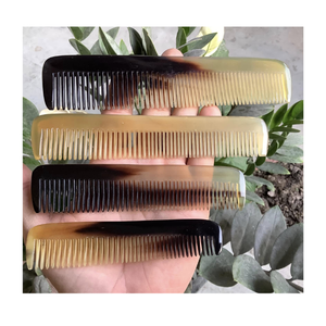 Peine de Cuerno Natural Ecológico Hecho a Mano para Masaje Capilar y Cuidado Diario del Cabello - Product Image 5