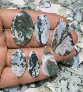 Cabujón de Ágata Natural Pulido Blanco y Verde con Patrones Únicos para Anillos de Plata, Colgantes y Envoltura de Alambre - Product Image 2