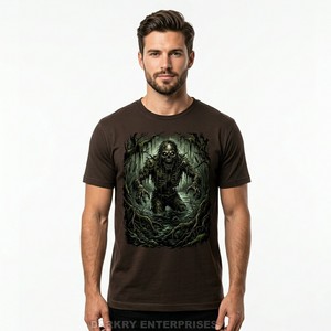 Camiseta Premium Marrón para Hombre, Diseño Gráfico Personalizado de Monstruo del Pantano, Camiseta Urbana de Alta Calidad, Algodón Orgánico Transpirable - Product Image 1