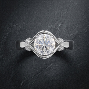 Bague de fiançailles de luxe pour femme de la marque DIFF, diamant de laboratoire classique rond brillant, platine PT950, certifié IGI - Product Image 5