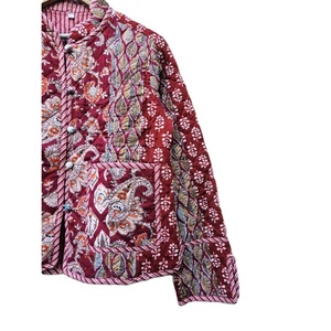 Chaqueta de Invierno Acolchada de Algodón Reversible, Ecológica y Hecha a Mano para Mujer, Estilo Artesanal, Transpirable y Estampada - Product Image 3