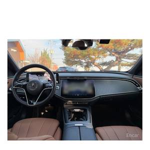 Mercedes-Benz E200 Avantgarde Limited Classe E 2024 avec volant à gauche, boîte de vitesses automatique, caméra arrière, 22 861 km - Product Image 6