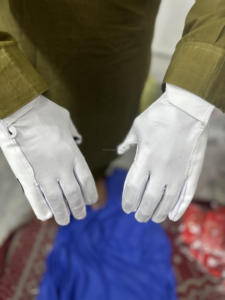 Guantes de fútbol americano ligeros profesionales Diseño de Palma adhesiva Guantes receptores de rendimiento mejorado Adultos Cuero impreso - Product Image 2