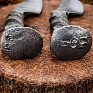 Cuchillo para ostras forjado a mano con punta de riel, de acero de alto carbono, herramienta para desconchar mariscos, cuchillo de cocina hecho a mano personalizado para venta al por mayor - Product Image 4