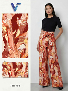 Tela Vietnamita Estampada Floral de Satén/Latin, Modelo 8027, 60GSM, Ligera, Transpirable, 100% Poliéster para Prendas de Mujer y Hombre - Product Image 6