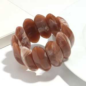 กำไลข้อมือเรซิ่น กำไลยางยืด สีพื้น เครื่องประดับลูกปัดมีมิติ - Product Image 4