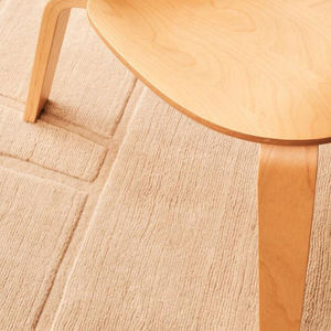 Alfombra de Lana de Nueva Zelanda Hecha a Mano, Diseño Geométrico Texturizado en Tono Marfil, Alfombra Suave de Pelo Medio para Sala de Estar - Product Image 1