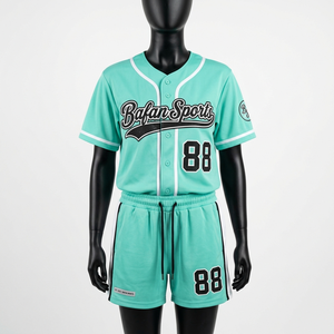 Conjunto de Camiseta sin Mangas y Pantalones Cortos para Mujer, 180 GSM, Poliéster Suave, Verde Menta, Panel con Logotipo Personalizado - Product Image 5