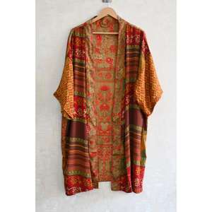 ชุดกิโมโนผ้าไหมปะติดปะต่อสำหรับผู้หญิง ชุดนอนยาวสไตล์โบโฮ เสื้อคลุมเนื้อผ้านุ่มพลิ้วสบาย - Product Image 1