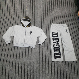 Ensemble de survêtement imprimé à capuche style urbain respirant et infroissable pour couple - Product Image 1