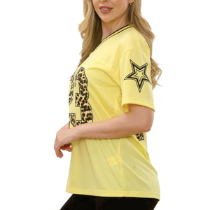 เสื้อเจอร์ซีย์อเมริกันฟุตบอลสีเหลืองลายเสือดาวสำหรับผู้หญิงขายส่ง – เสื้อแฟชั่นลำลองสุดฮิตสำหรับผู้ค้าปลีกและซัพพลายเออร์ - Product Image 2