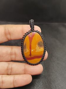 จี้มาคราเม่รูปผีเสื้อขายดีประดับพลอยคาโบชอง พลอยคาโบชองขายส่งจำนวนมาก - Product Image 4