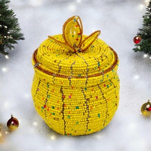 Boîte à bijoux perlée artisanale : Panier de rangement pour bibelots avec couvercle - Product Image 4