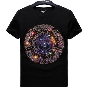 Camiseta Gráfica Personalizada 2026 para Hombre con Pedrería, Algodón, Manga Corta, Calavera de Cristal, Estilo Urbano, Cuello Redondo, OEM Personalizado, Venta al por Mayor - Product Image 4