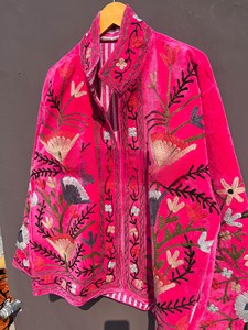 Giacca in Velluto Rosa <span class=keywords><strong>Fucsia</strong></span> Lussuosa Fatta a Mano, Modello 2026, di Tendenza, Elegante <span class=keywords><strong>Cappotto</strong></span> Invernale Aperto sul Davanti per Donna, Prezzo di Fabbrica - Product Image 3