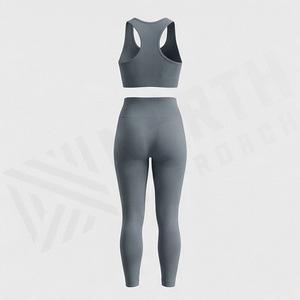 Ensemble deux pièces pour femme : haut de sport sans manches et legging long, avec logo personnalisé, pour la course à pied et le yoga. - Product Image 2