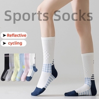 Chaussettes de sport réfléchissantes spéciales pour la course nocturne, absorbant la transpiration, anti-usure, lumineuses pour l'extérieur – Vente en gros fabricant