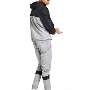 Custom Nylon Lightweight Jogging And <b>Jacket</b> Set Breathable And Comfortable Tracksuit <b>Men's</b> Windbreaker - Product Image 3