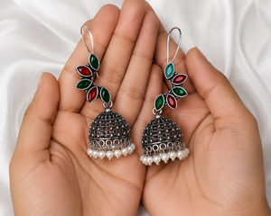 Pendientes de Araña de Latón Vintage Plateado Antiguo con Ónix y Perlas de Imitación, Diseño Étnico Indio para Ocasiones de Fiesta de Mujer - Product Image 5