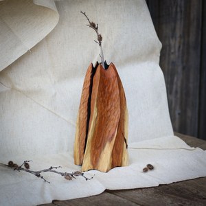 Jarrón de Piso Ecológico Hecho a Mano con Madera de Albaricoque Silvestre, Decoración para Bodas, Tamaño Personalizado - Product Image 1