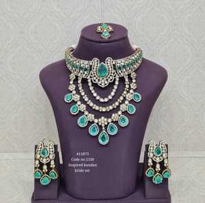 11873Inspired Kundan <b>Bridal</b> <b>Jewelry</b> <b>Set</b> With Emerald Green Doublet Stone And Imitation Pearls For Wedding Women's Classic Style - Product Image 1