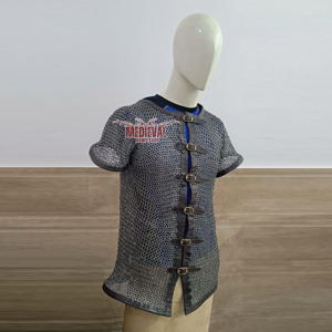 เสื้อเกราะเหล็กอ่อนแบบโซ่ถัก แหวนตอกแบบแบน แขนครึ่งแขน แต่งขอบหนัง ชุดเกราะอัศวินยุคกลางสำหรับการจำลองสถานการณ์ - Product Image 2