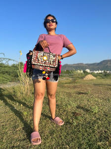 Nouvel arrivage de sacs en coton pour femmes Rajasthani véritable fait à la main Tribal Multi couleur Boho Hippie daim cuir frange gland Banjara - Product Image 4