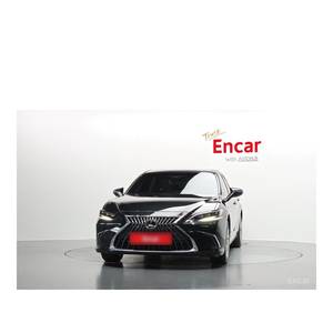 Lexus ES Executive Sedan 2024, 32,834 km, Asientos de Cuero, Cámara Trasera, Volante a la Izquierda - Product Image 3