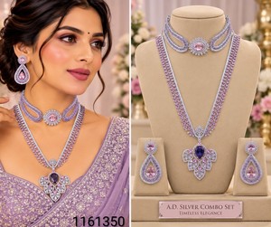 Elegante Conjunto de Collar de Doble Capa con Piedras AD, Gargantilla Brillante de Diamantes Americanos y Collar Largo con Pendientes Colgantes a Juego al por Mayor - Product Image 4