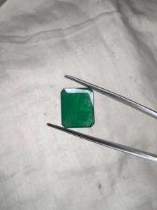 Émeraude Sakota naturelle de 4,44 carats, forme octogonale, pierre précieuse vert foncé facettée, pierre précieuse pour la fabrication de bijoux fins - Product Image 1