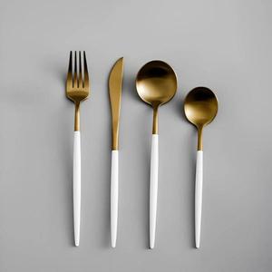 Ensemble de couverts de style moderne, 3 pièces, compatibles lave-vaisselle, écologiques, en acier inoxydable, manches beiges, pour fêtes et événements - Product Image 2