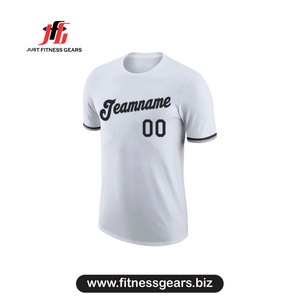 T-shirt uni à col rond, coupe classique, tissu jersey respirant - Product Image 2