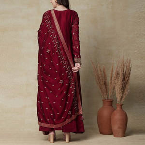 ชุดเดรสผู้หญิงสไตล์ชาติพันธุ์สำหรับงานปาร์ตี้ คอลเลคชั่นใหม่ล่าสุดปี 2023 ราคาสมเหตุสมผล - Product Image 2