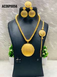 Ensemble de pendentifs en laiton plaqué or 24 carats pour femmes et unisexe, bijoux tendance d'un gramme pour les cadeaux de mariage et d'anniversaire - Product Image 2