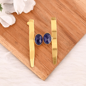 Boucles d'oreilles élégantes en laiton plaqué or avec pierre hydro-gemme bleu encre sertie clos, bijoux de mode faits à la main Shilpi Impex pour femmes, vente en gros - Product Image 2