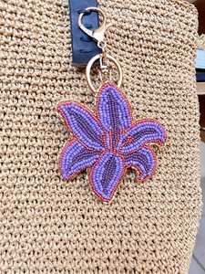 Llavero de frutas con cuentas moradas, de fieltro tejido, ecológico, hecho a mano, con mosquetón, accesorio para bolso - Product Image 1
