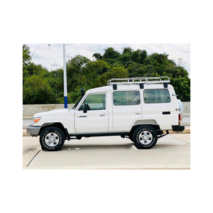 Voitures d'occasion en stock, Land Cruiser d'occasion automatiques, Land Cruiser d'occasion Hardtop, Land Cruiser d'occasion Hardtop pas chers, Land Cruiser d'occasion Hardtop 10 places, voitures neuves et d'occasion - Product Image 4