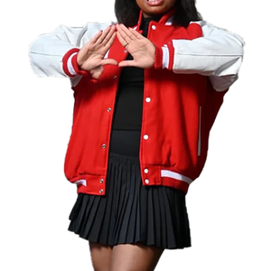 Chaqueta universitaria Letterman de DS Sorority para fundadoras, roja y blanca, con parche de chenilla, bordado 'Greek Life', de lana, cortavientos y térmica - Product Image 1