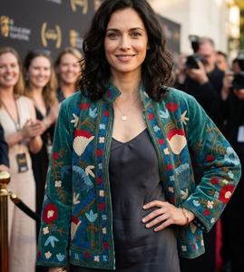 Chaqueta de Mujer de Terciopelo Floral Tejida a Mano con Bordado Suzani, Transpirable, con Forro de Algodón, para Todas las Temporadas, Regalo para Ella - Product Image 1