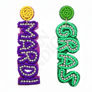 Boucles d'oreilles de baseball perlées artisanales bijoux sur le thème du sport pour les fans du jour du match accessoire parfait pour les hayons - Product Image 3