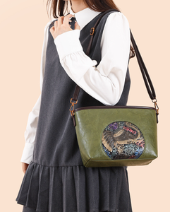 Bolso bandolera suave de cuero PU con estampado de elefante para mujer, bolso de hombro con correa larga, estampado de animales vintage, con cremallera, impermeable - Product Image 5