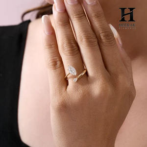 Anillo de diamantes asimétricos marquesa y pera cultivados en laboratorio, de oro amarillo, con diseño de vástago abierto y anillo cruzado, diamante certificado VVS EF, anillo Toi et Moi - Product Image 1