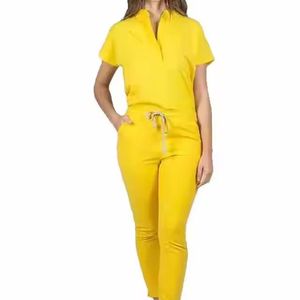 Tenues d'infirmière et de médecin pour femmes en spandex/polyester, personnalisables et tendance, créez votre propre ensemble, vente en gros pour les hôpitaux, y compris les tenues. - Product Image 4