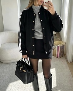 Veste de style universitaire pour femmes OEM, manches contrastées en simili cuir, veste streetwear - Product Image 2